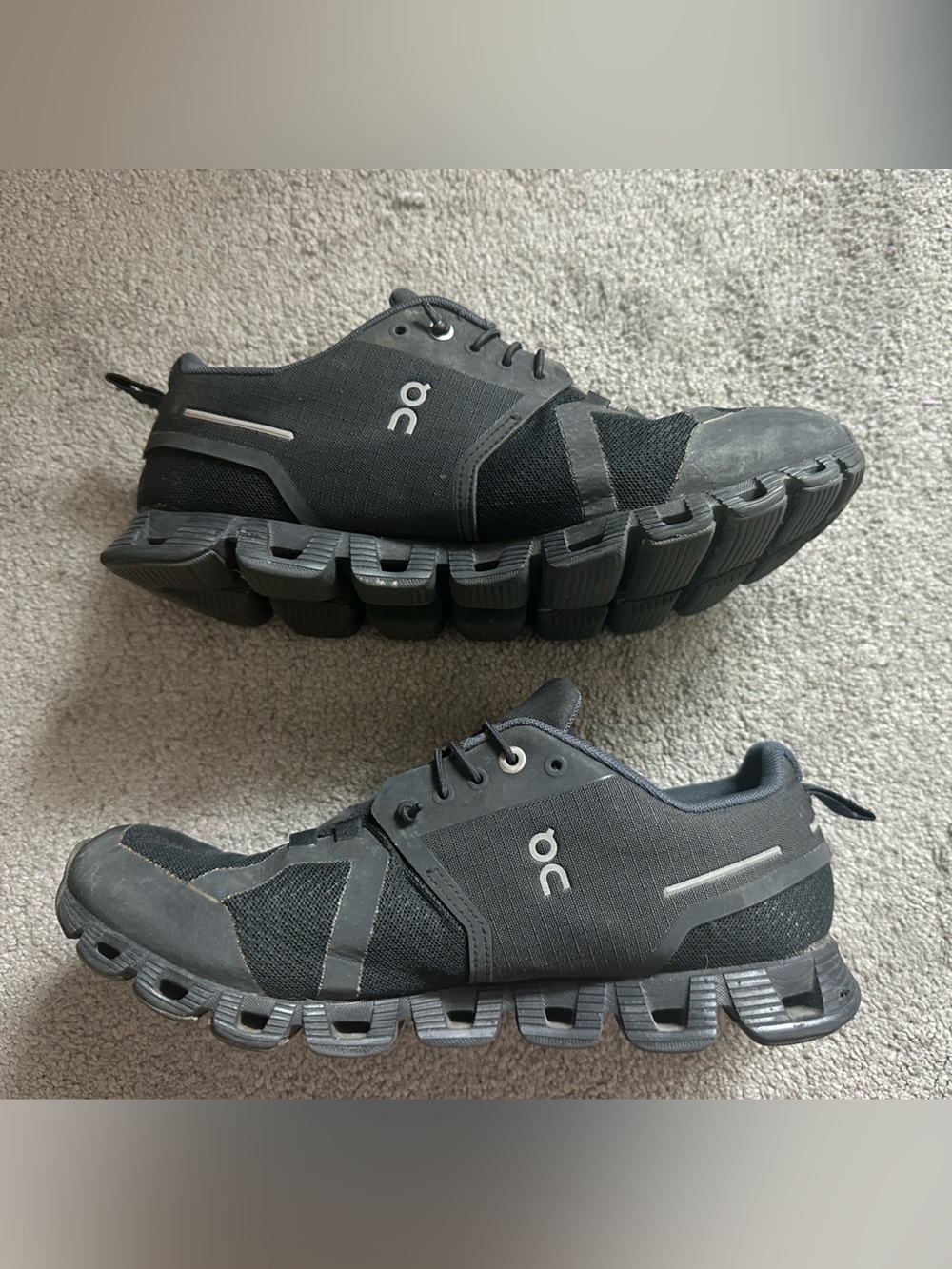 On Running On Cloud Black Athletic Shoes Women’s Size 8 - Picture 2 of 11